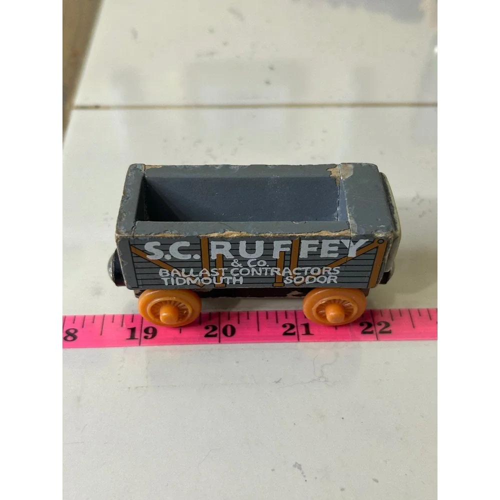 Thomas & Friends Wooden Railway S.C. Ruffey Troublesome Truck Ballast Car Grey